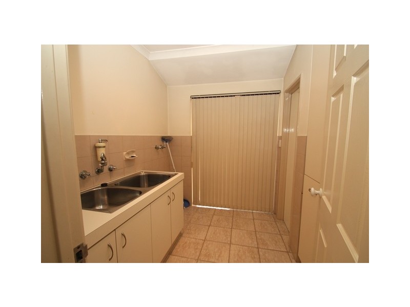 4 Cranberry Street, Coogee WA 6166