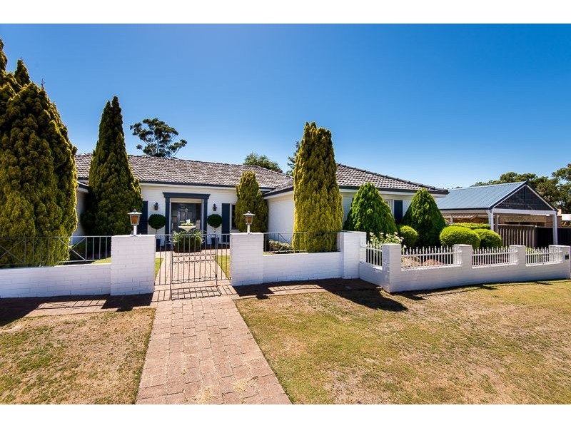 2 Hellam Grove, Booragoon WA 6154