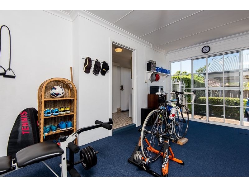 2 Hellam Grove, Booragoon WA 6154