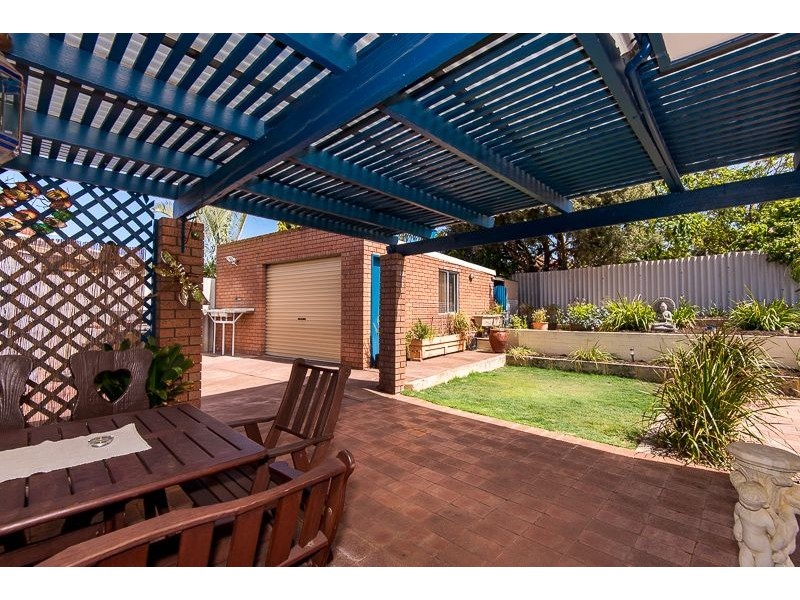 11 Lilly Court, Spearwood WA 6163