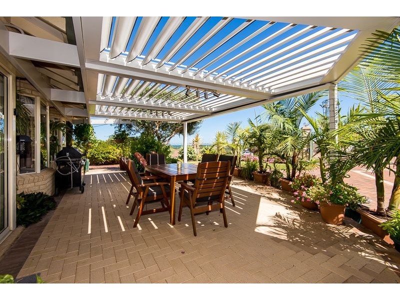 6 The Cove, Coogee WA 6166