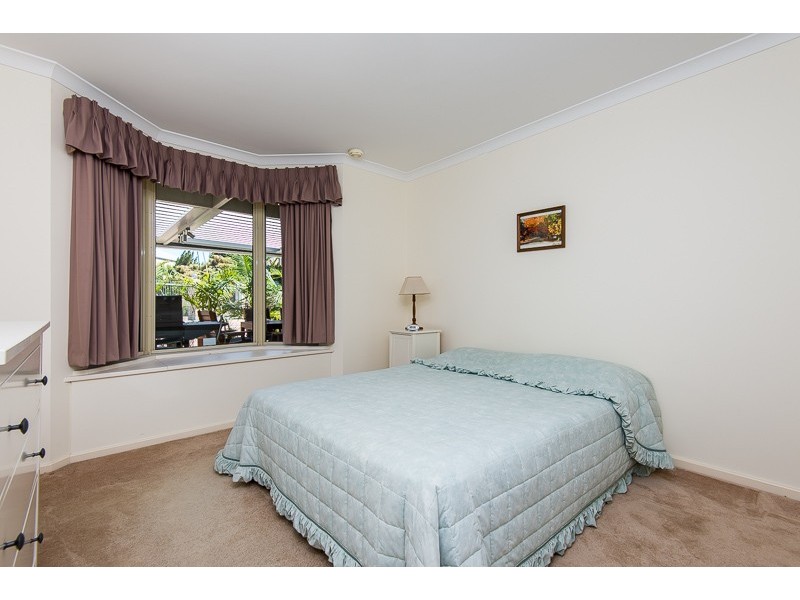 6 The Cove, Coogee WA 6166