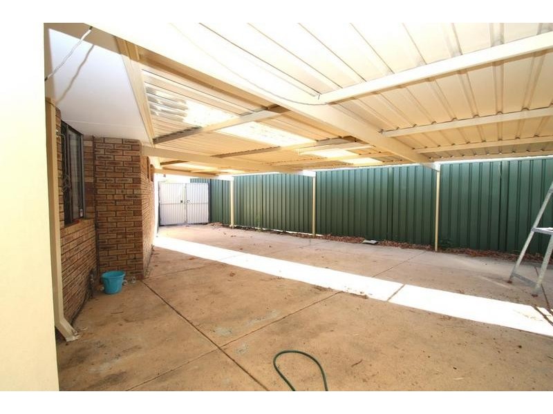 20 Greenham Place, Bibra Lake WA 6163