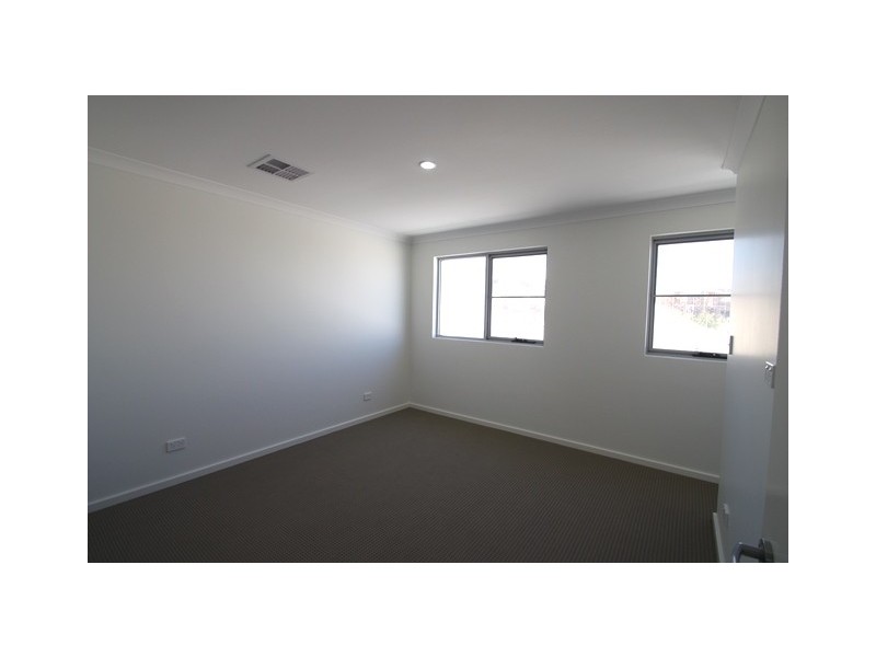 9 Perlinte View, North Coogee WA 6163