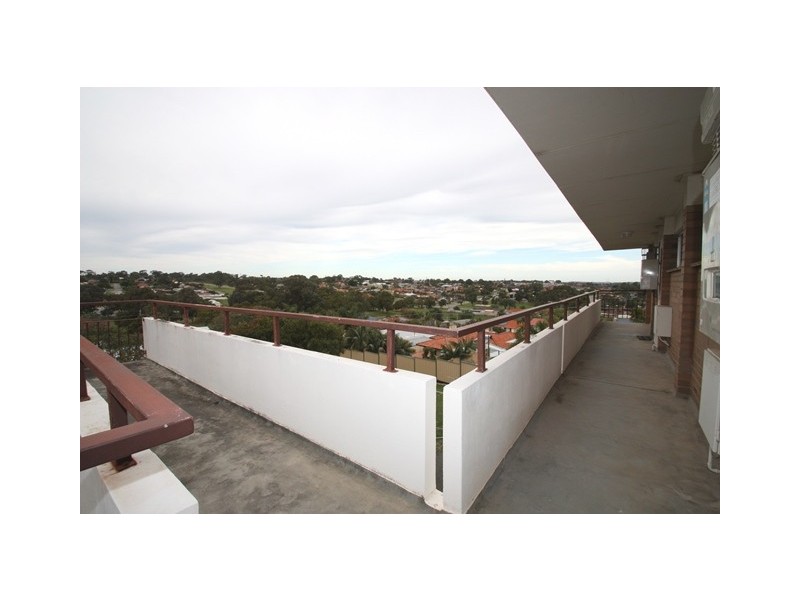 17/8 Fortini Court, Hamilton Hill WA 6163