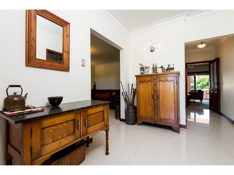 32 Skeahan Street, Spearwood WA 6163