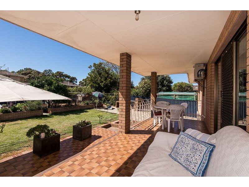 32 Skeahan Street, Spearwood WA 6163