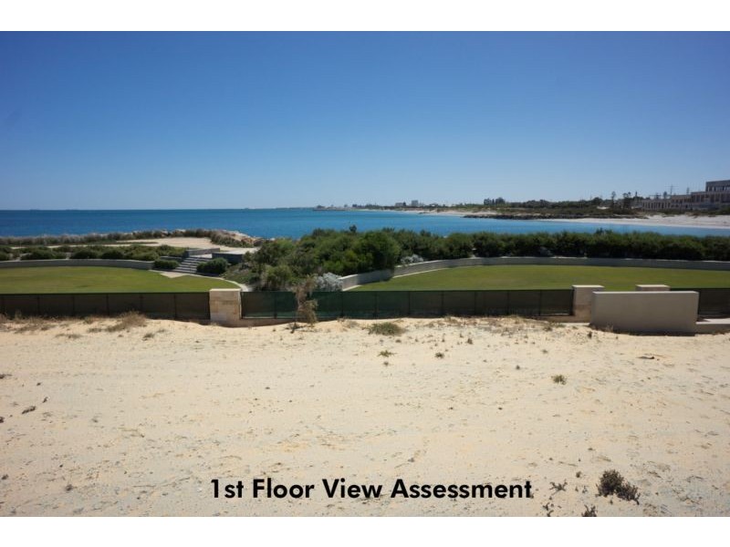 28 Chelydra Point, North Coogee WA 6163