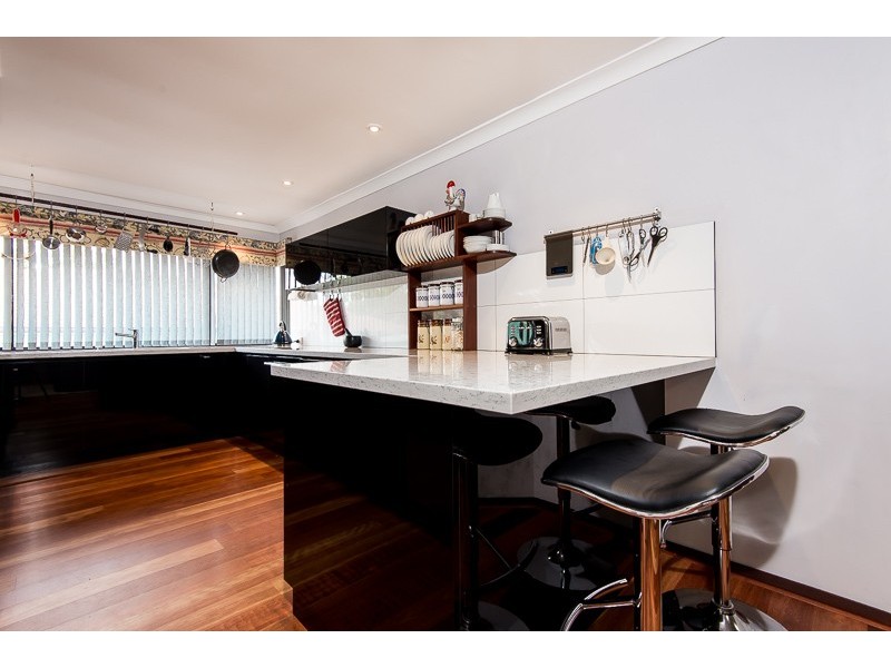 7 Herschell Way, Coogee WA 6166