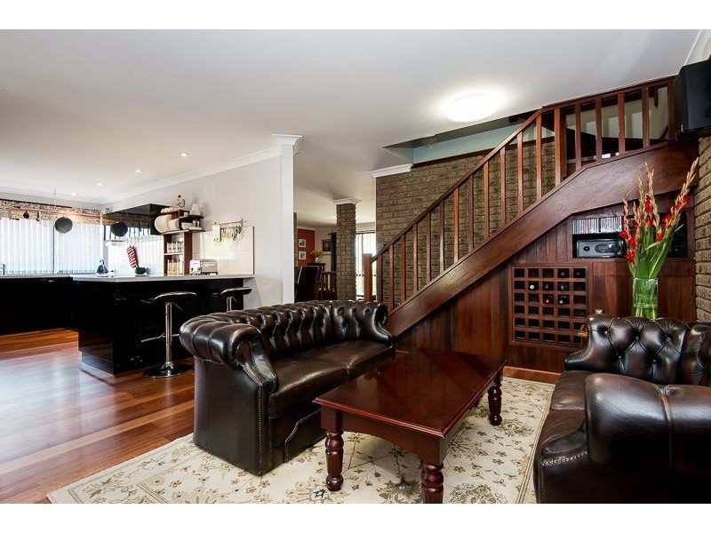 7 Herschell Way, Coogee WA 6166