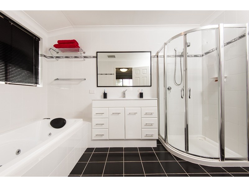 7 Herschell Way, Coogee WA 6166