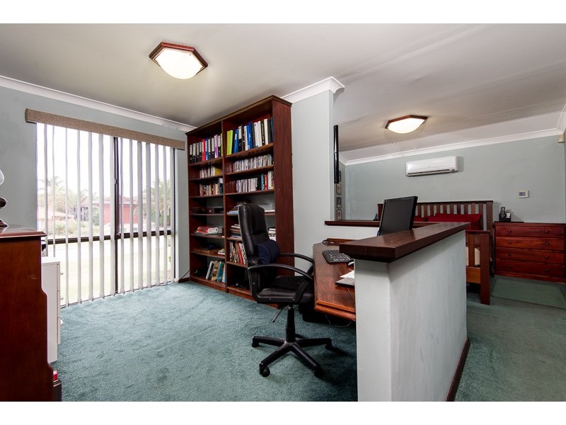 7 Herschell Way, Coogee WA 6166