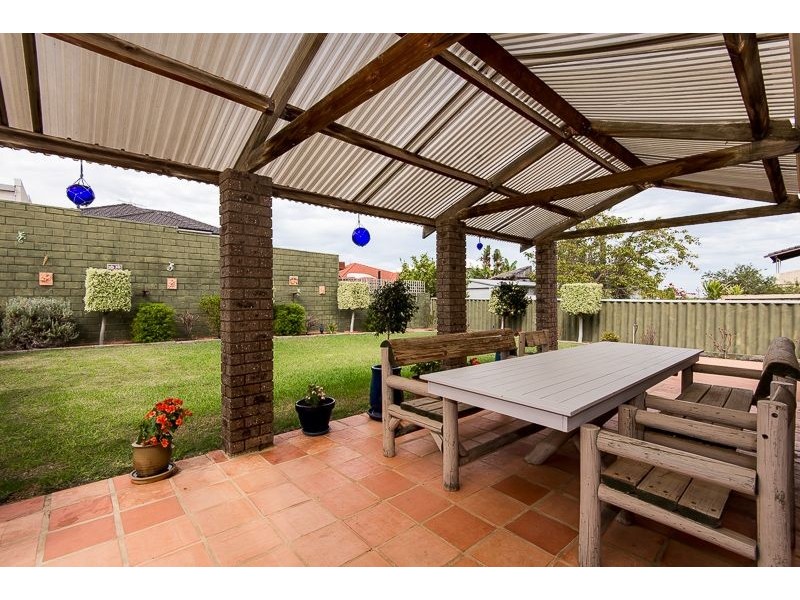 7 Herschell Way, Coogee WA 6166