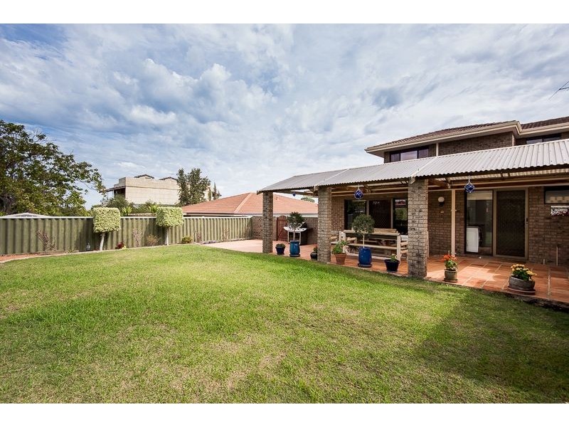 7 Herschell Way, Coogee WA 6166