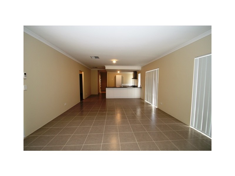 7 Addis Way, Wandi WA 6167