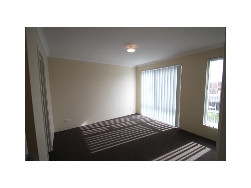 7 Addis Way, Wandi WA 6167