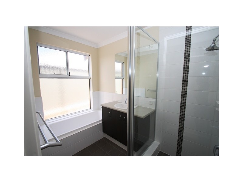 7 Addis Way, Wandi WA 6167