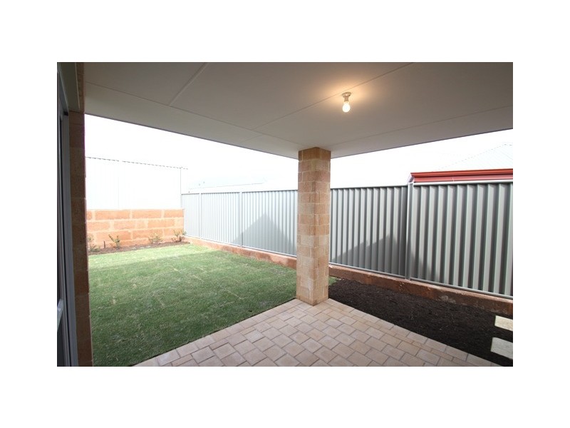 7 Addis Way, Wandi WA 6167