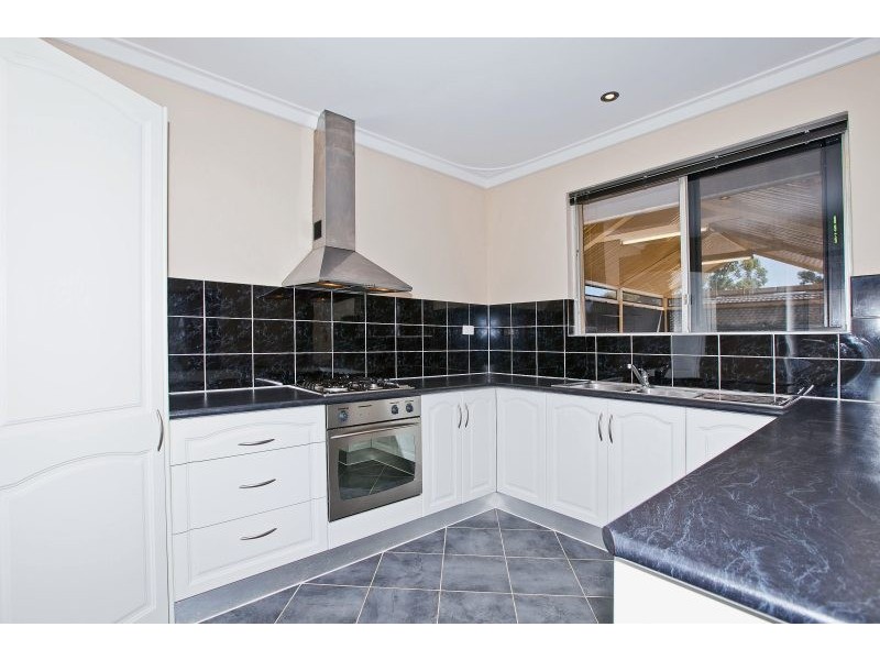 34 Ashbourne Way, Hamilton Hill WA 6163