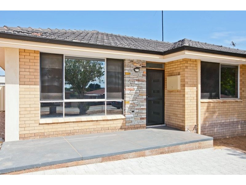 34 Ashbourne Way, Hamilton Hill WA 6163