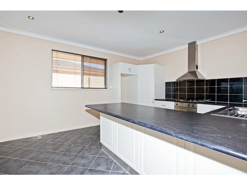 34 Ashbourne Way, Hamilton Hill WA 6163