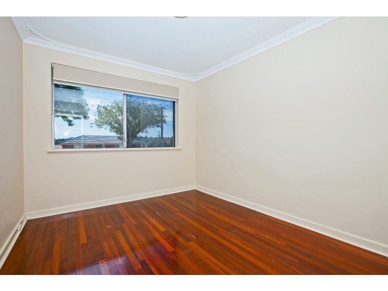 34 Ashbourne Way, Hamilton Hill WA 6163