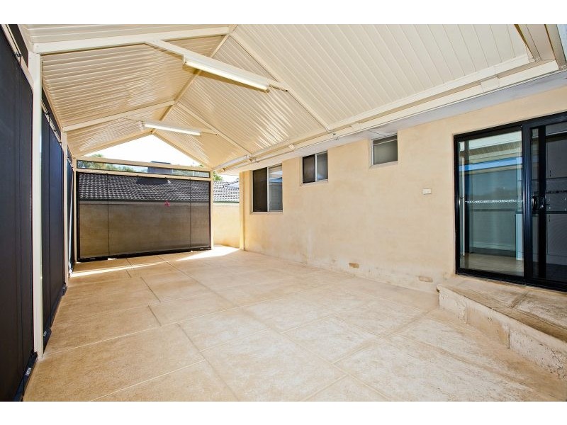 34 Ashbourne Way, Hamilton Hill WA 6163