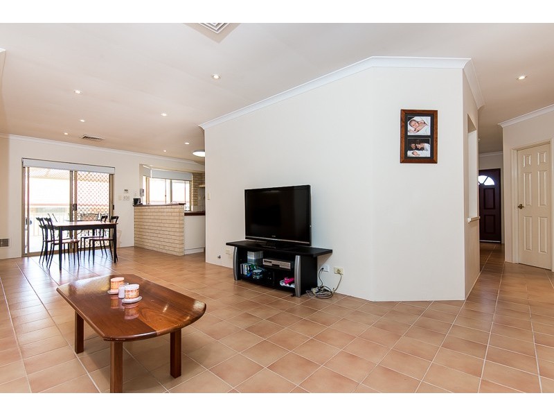 3 Palma Place, Coogee WA 6166
