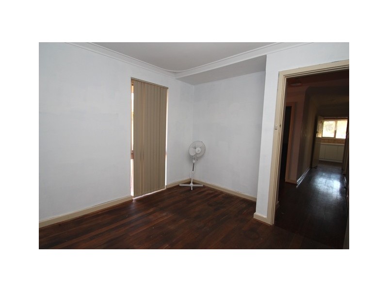 37 Gurney Road, Spearwood WA 6163