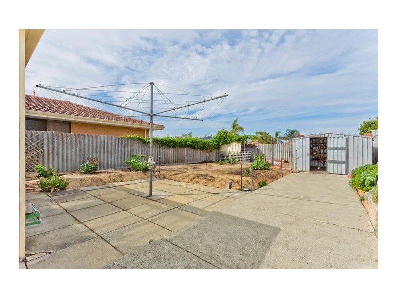 15B Ives Street, Hamilton Hill WA 6163