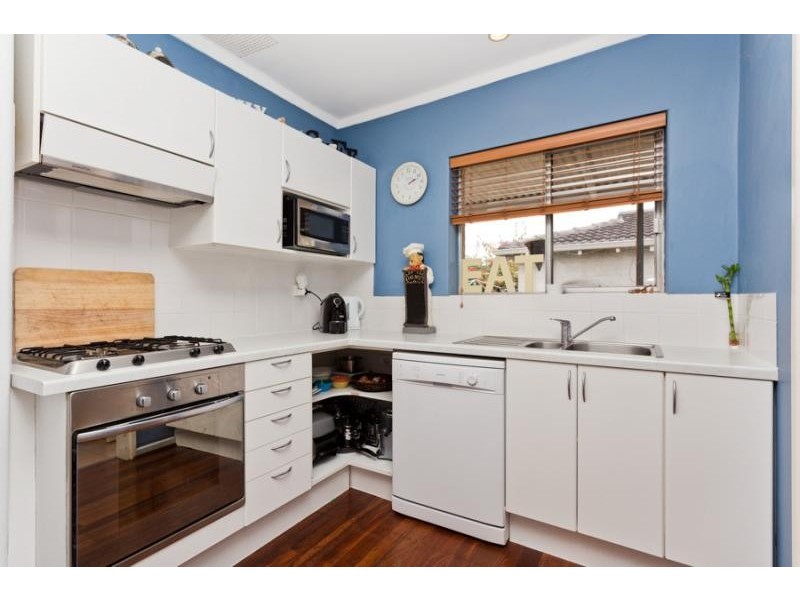 120 Blackwood Avenue, Hamilton Hill WA 6163