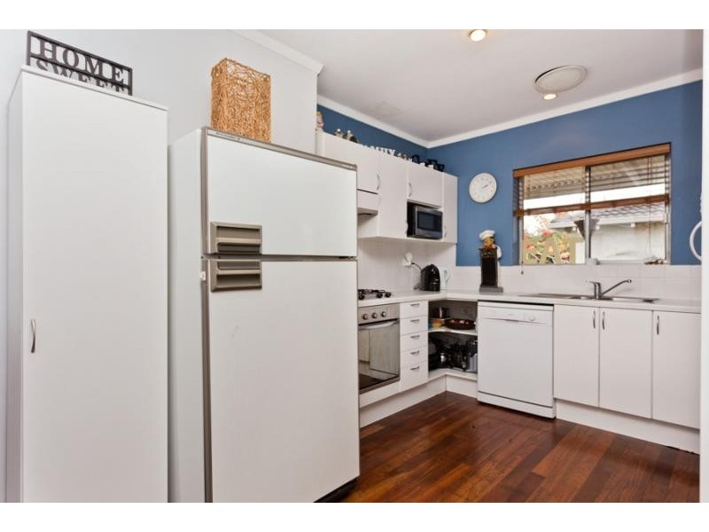 120 Blackwood Avenue, Hamilton Hill WA 6163