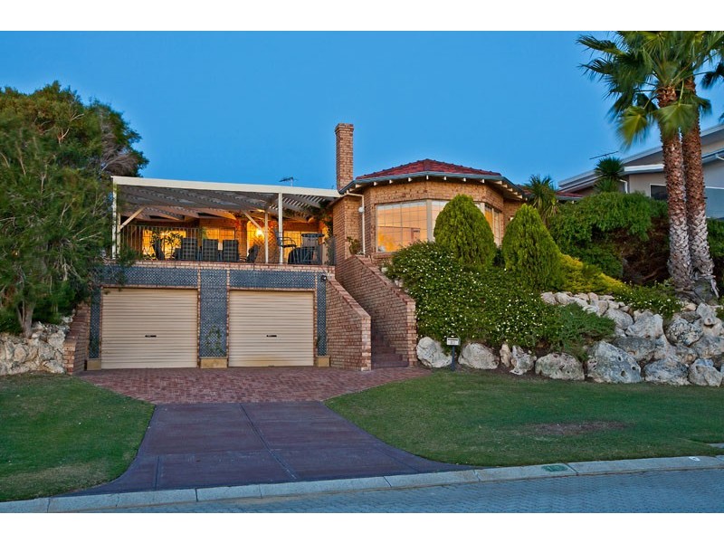 10 Careening Way, Coogee WA 6166