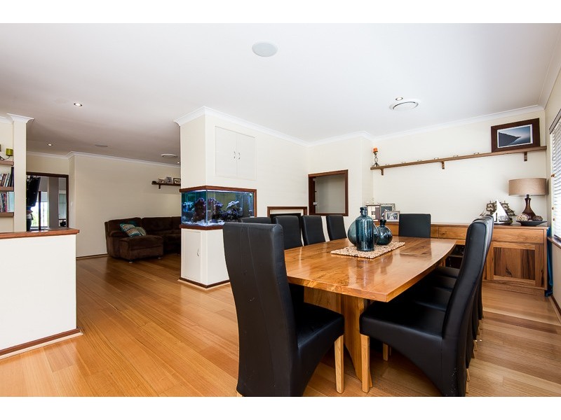 10 Careening Way, Coogee WA 6166