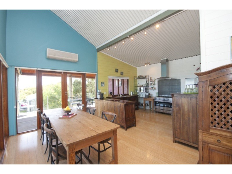 4 Kiesey Street, Coogee WA 6166