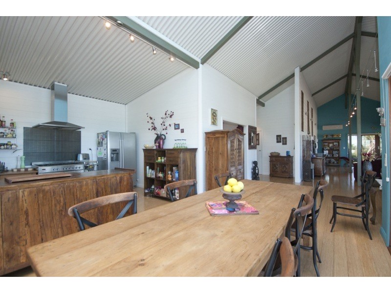 4 Kiesey Street, Coogee WA 6166