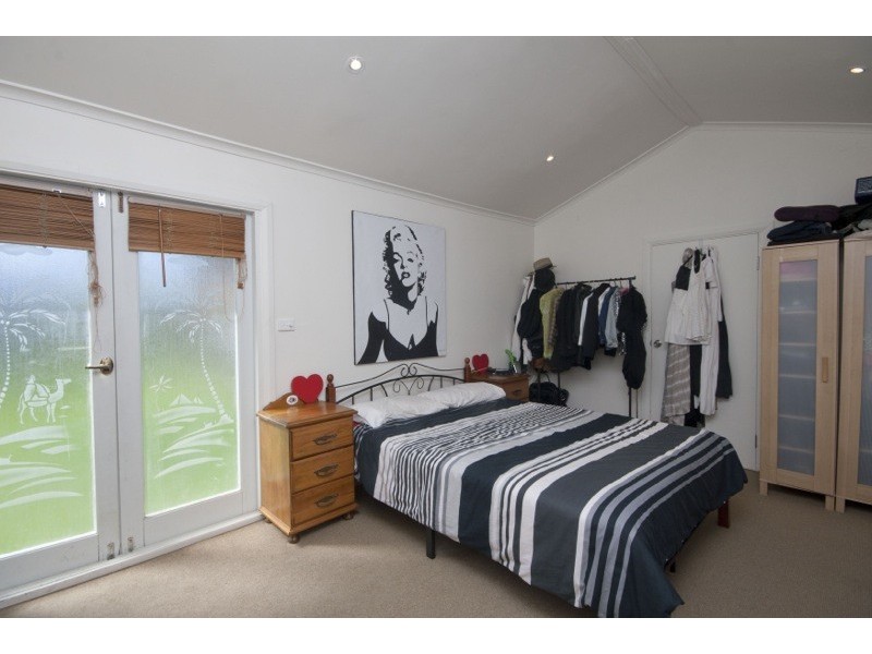 4 Kiesey Street, Coogee WA 6166