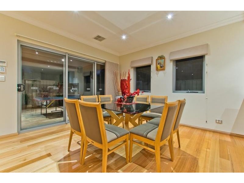 30A Gilbertson Road, Kardinya WA 6163