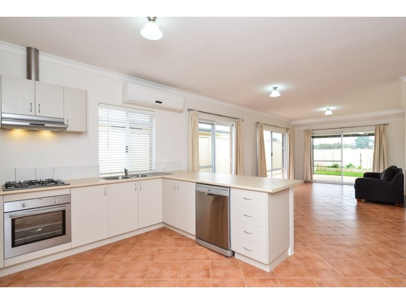 7 Condil Way, Success WA 6164