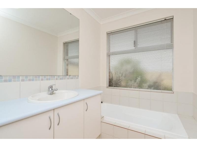 7 Condil Way, Success WA 6164