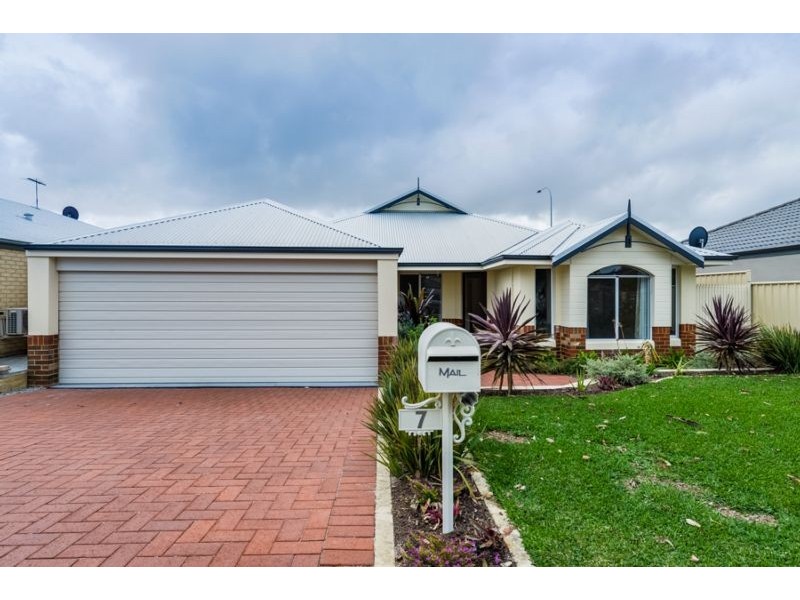 7 Condil Way, Success WA 6164