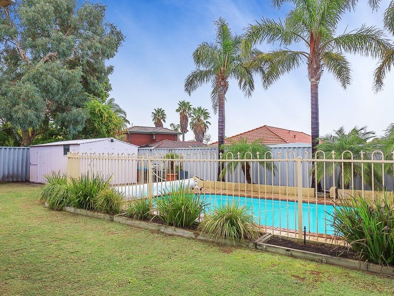 5 Javanica court, Warnbro WA 6169