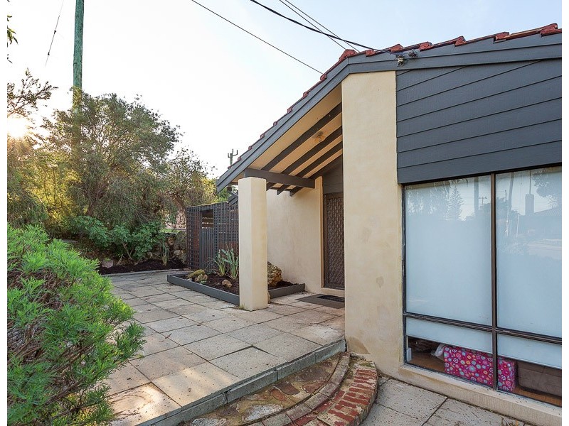 1 Cormorant Way, Yangebup WA 6164