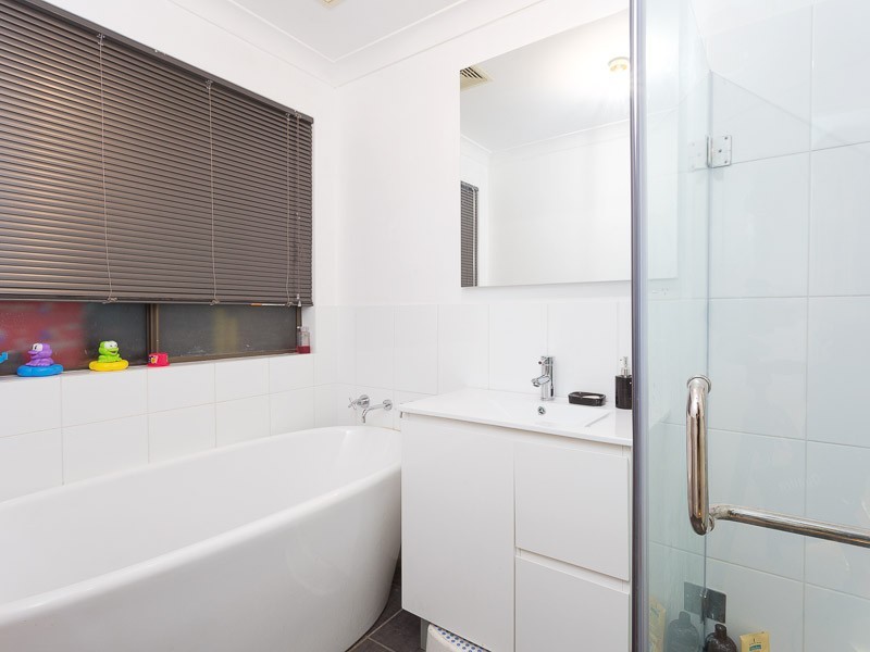 1 Cormorant Way, Yangebup WA 6164