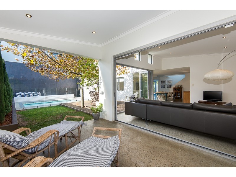 1B Cadd Street, Beaconsfield WA 6162