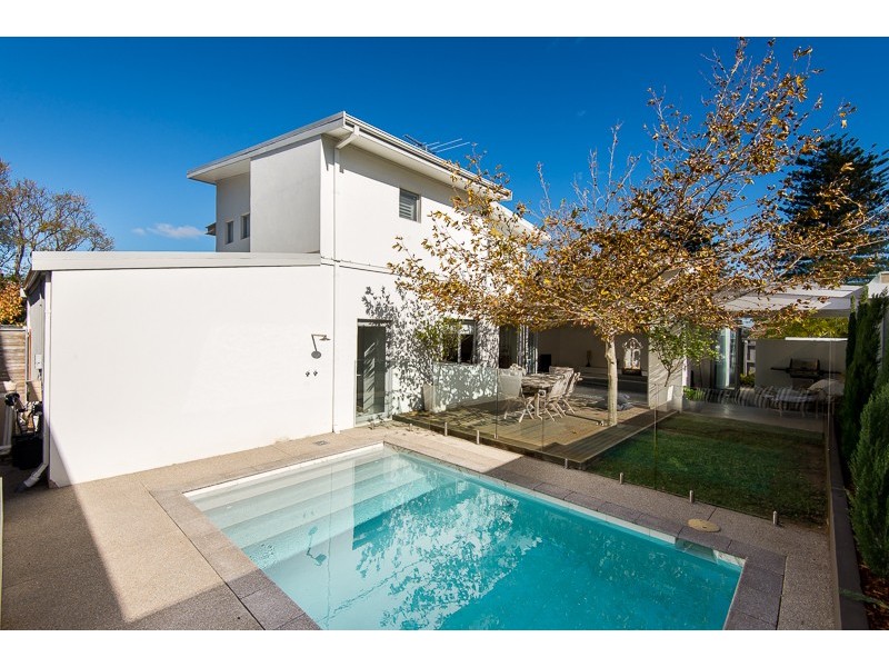 1B Cadd Street, Beaconsfield WA 6162