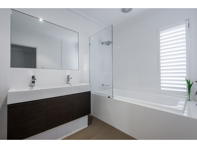 1B Cadd Street, Beaconsfield WA 6162