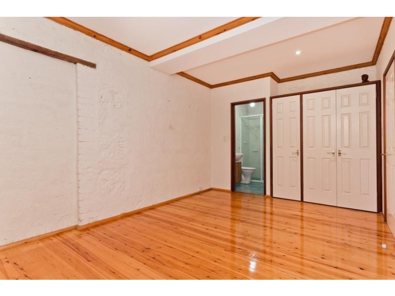 8/15 Essex Street, Fremantle WA 6160