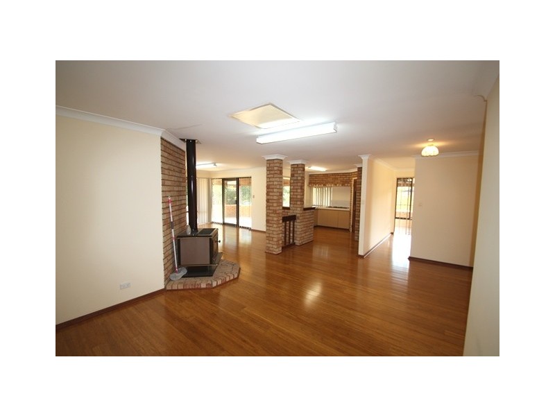 3 Arlington Loop, Coogee WA 6166