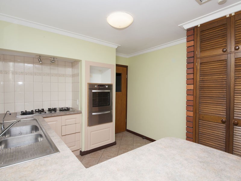 62 Sussex Street, Spearwood WA 6163